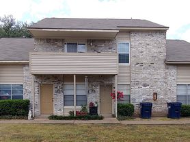 1100 Spring Loop, College Station, TX