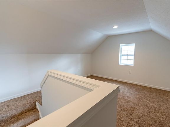 5th image of 2455 25th St