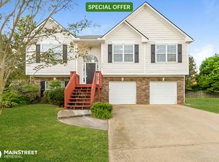 7519 Woodbine Pl, Riverdale, GA 30296