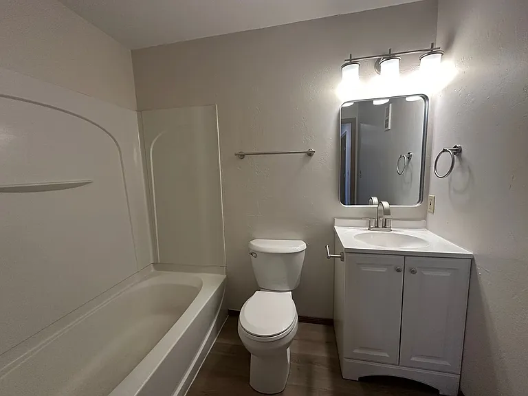 2705 Humboldt Rd — Photo 12