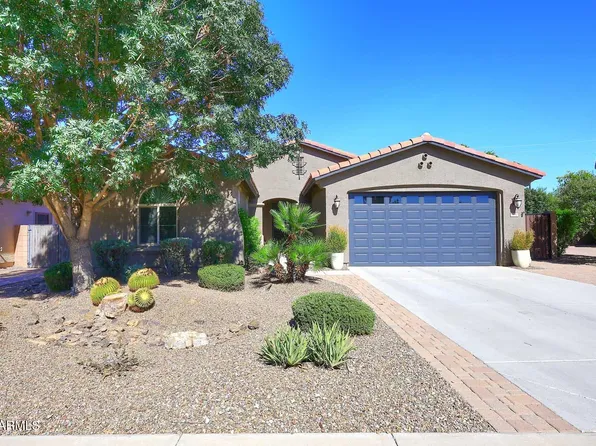 2590 E PENEDES Drive, Gilbert, AZ 85298