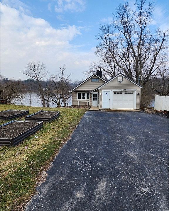1st image of 14877 Longview Dr