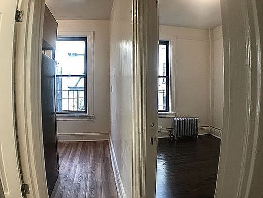 5th image of 31-29 34th St #1C