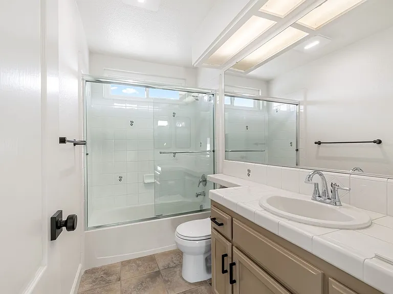 18177 Stonegate Ct — Photo 18