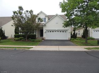 193 Stone Manor Dr, Somerset, NJ 08873