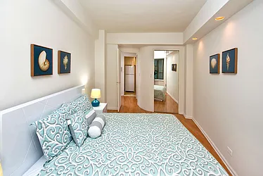 Rented by Manhattan Apartment Organization