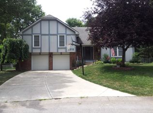 8212 Kentucky Ave, Raytown, MO 64138