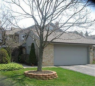 1st image of 6 Deerfield Ln