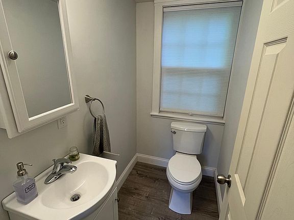 1/2 bath