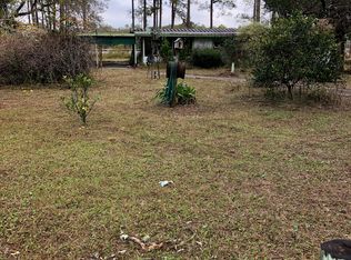 230 Lake Shore Rd, Interlachen, FL 32148