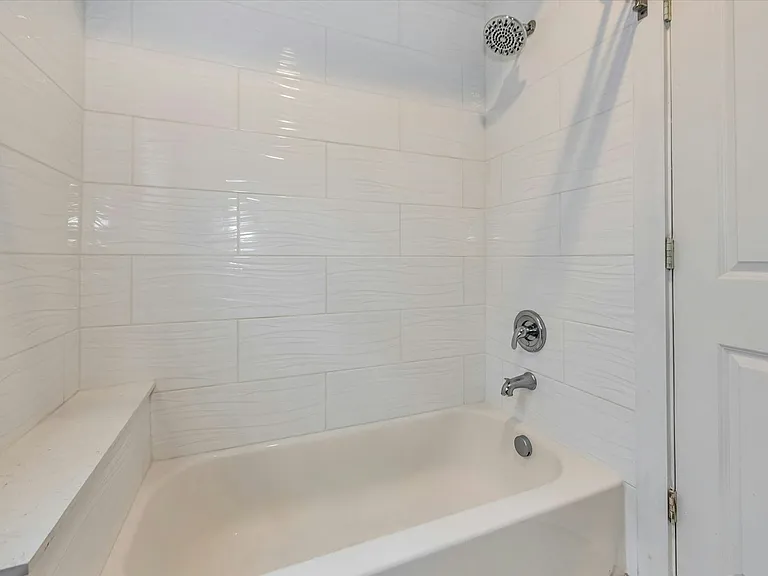 4114 Lamar St #1 — Photo 18