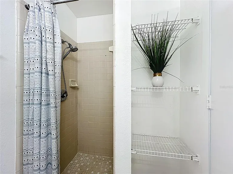 5716 Delano Ln — Photo 42