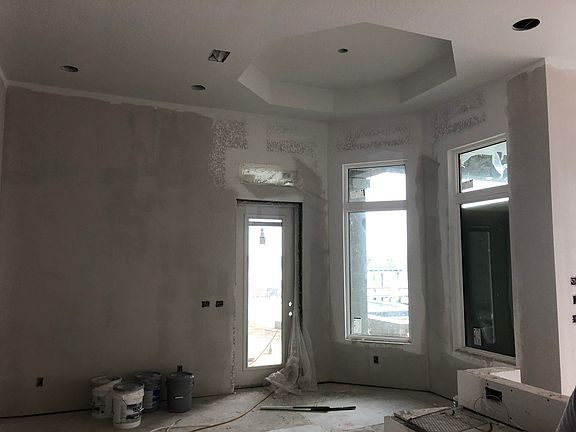 4th image of 300 Lambert Ave