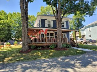 44 Porter St, Saint Stephen, NB E3L 2M7
