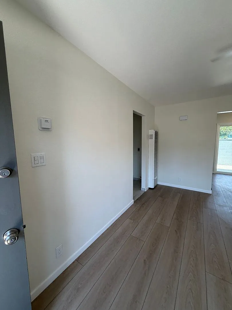 7th 234 — Photo 2