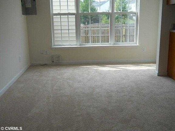 2nd image of 9709 Magnolia Pointe Pl
