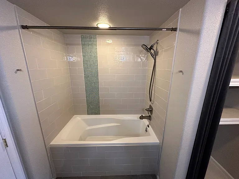 180 N Cook St #304 — Photo 15