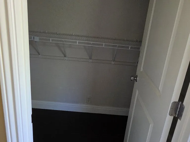 325 E Main St — Photo 5