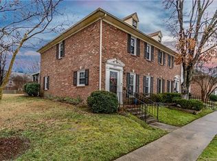 8077 Regent Park Ln, Charlotte, NC 28210