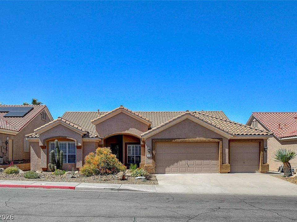 1st image of 223 Chestnut Ridge Cir