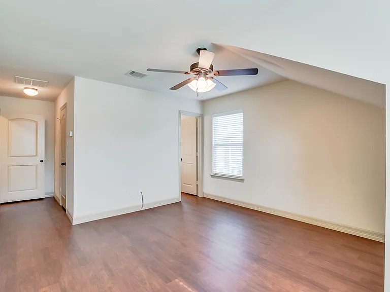 3235 McCart Ave — Photo 13