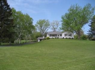 2510 River Rd, Willoughby Hills, OH 44094