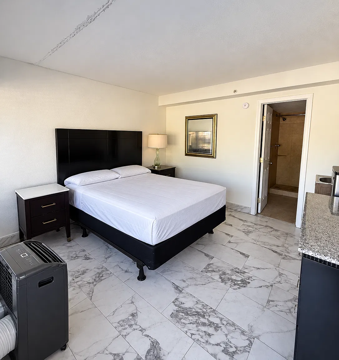 1 bed, 1.5 bath, $800 — Photo 1