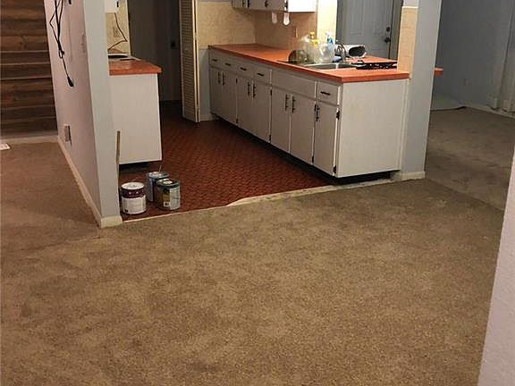 3rd image of 27079 Aubrey Ave