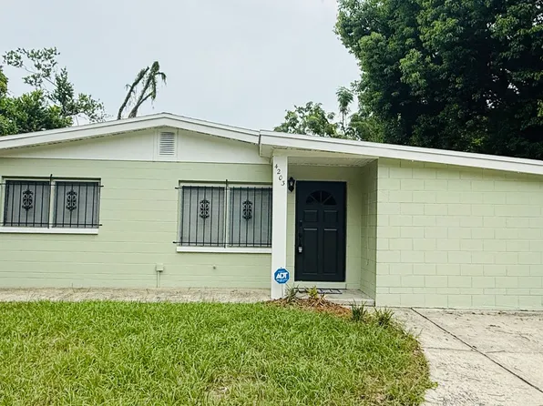 4203 E Yukon St, Tampa, FL 33617