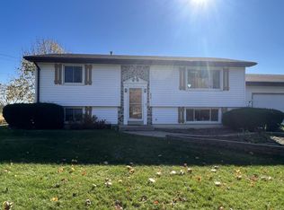 311 Porthamel Ct, Wales, WI 53183