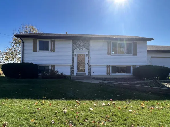311 Porthamel COURT, Wales, WI 53183