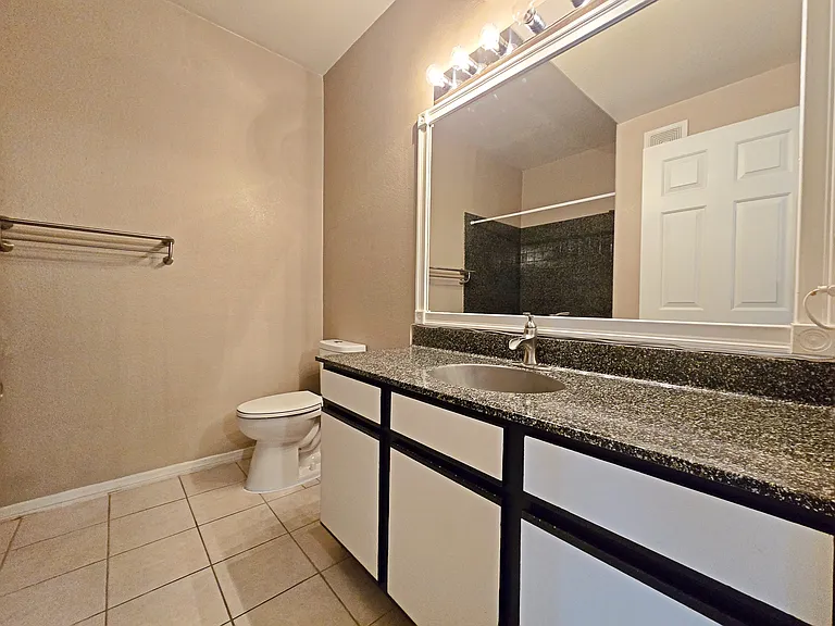 4960 Harrison Dr #112 — Photo 16