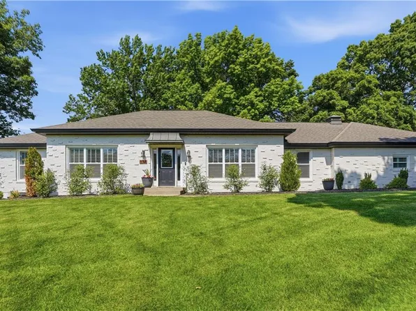 850 NW Valley Ln, Riverside, MO 64150