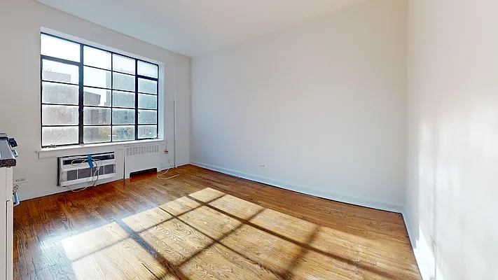 Rented by Bond New York | media 2