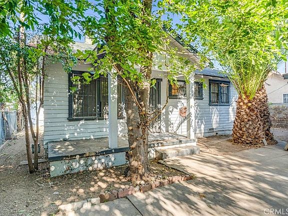 2nd image of 2081 Summit Ave