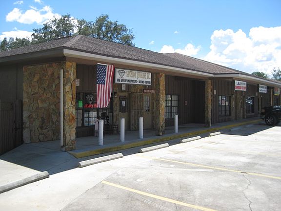 5th image of 1014 W Mlk Blvd