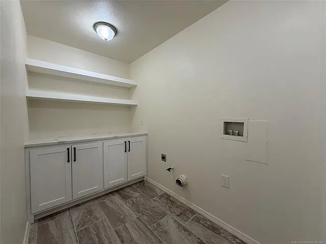 1146 E 50th Pl N — Photo 22