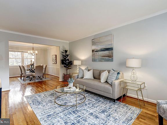 3rd image of 3249 Cambridge Ct