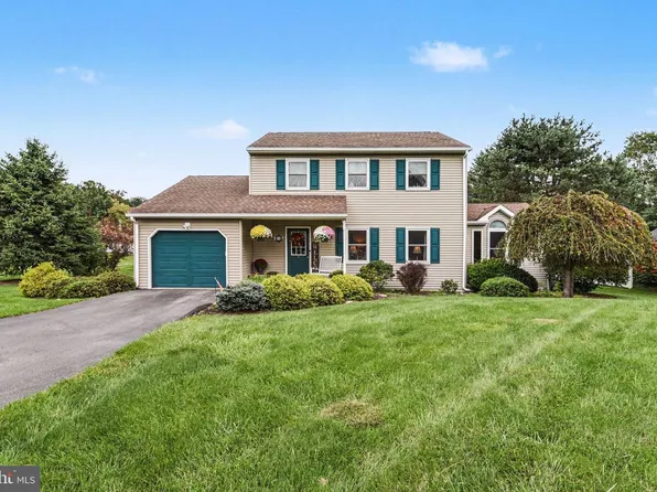 18 Cold Springs Rd, Dillsburg, PA 17019