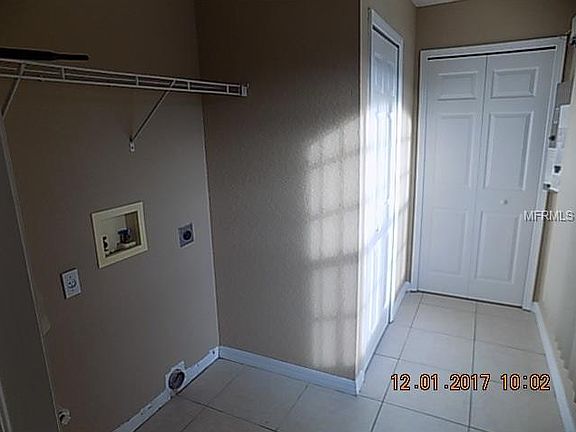 4th image of 16131 Villa Dr