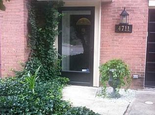 4711 Bayard St, Pittsburgh, PA