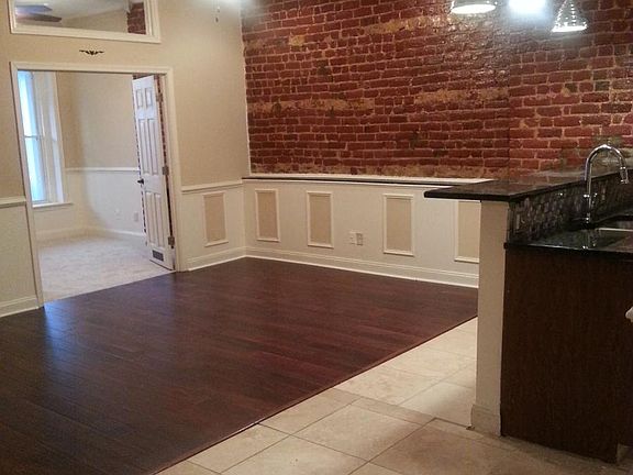 5th image of 1102 Bainbridge St #1