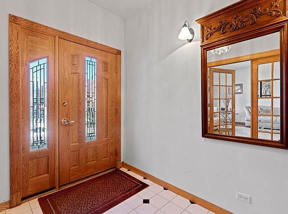 3rd image of 2439 W Erie St #1