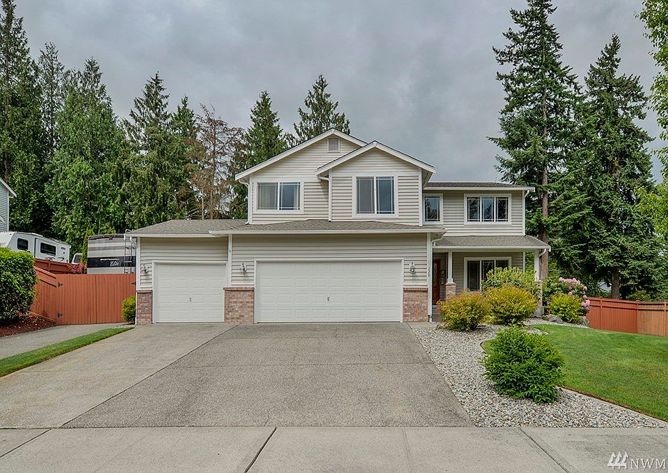 1st image of 11220 210th Avenue Ct E