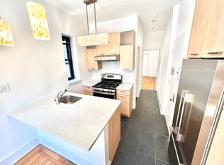 212 E 13th St #PHD, New York, NY 10003