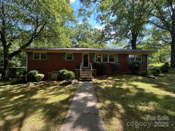 211 S Slack St, Albemarle, NC 28001