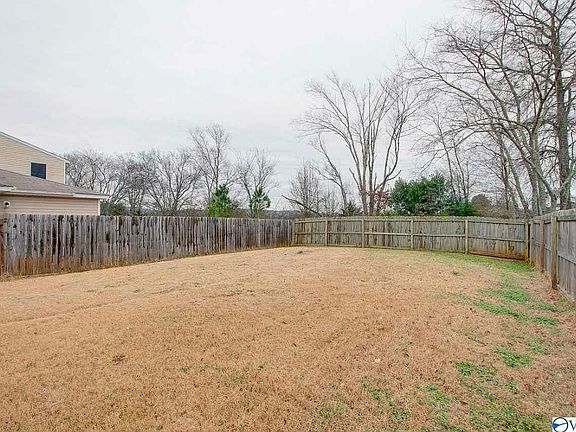 5th image of 110 Cloverbrook Dr