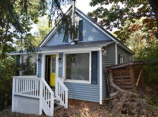 36 Old River Rd, Glenmont, NY 12077