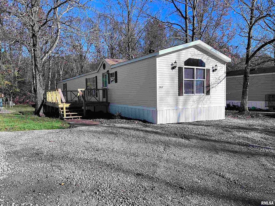 1st image of 207 Oak Valley Dr