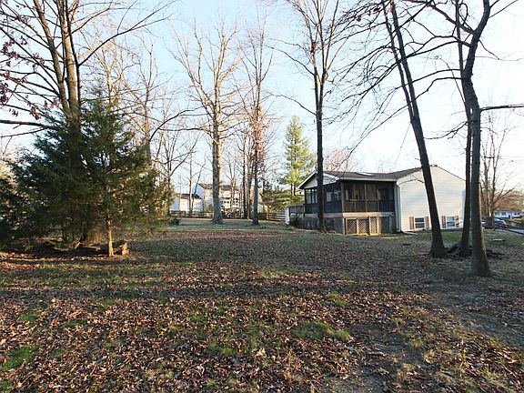 2nd image of 13 Candleberry Ct